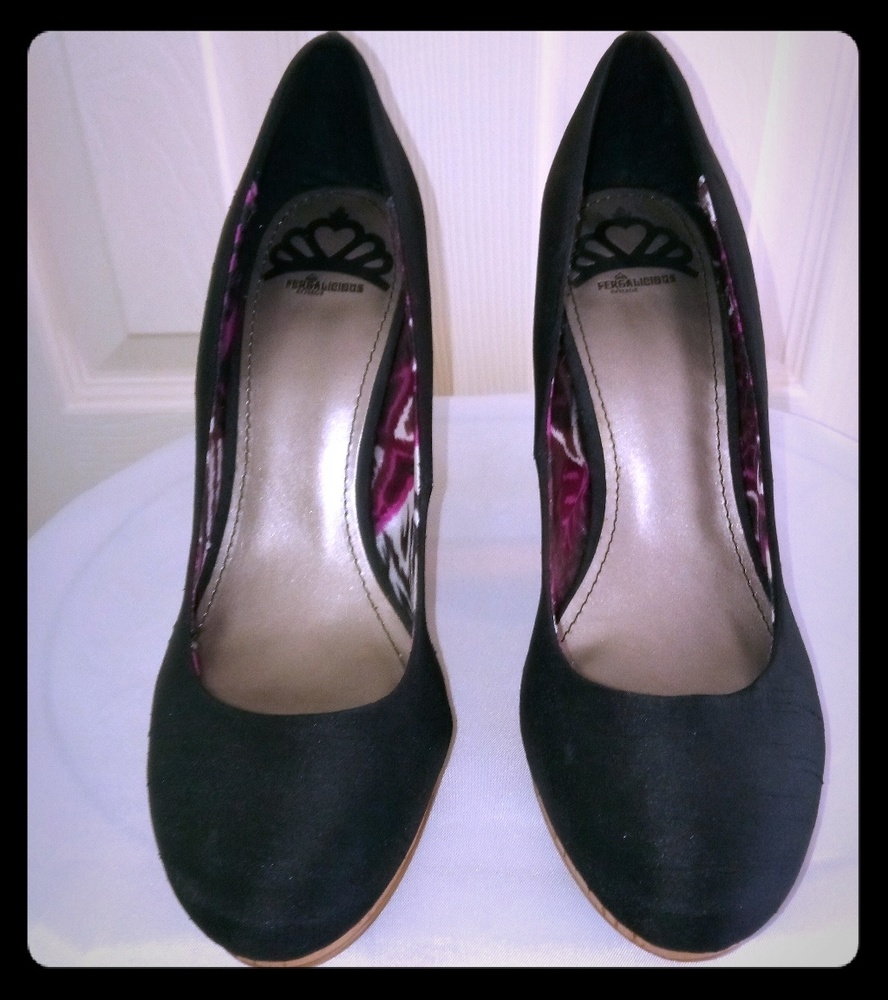 FERGALICIOUS by Fergie heels NWOT
